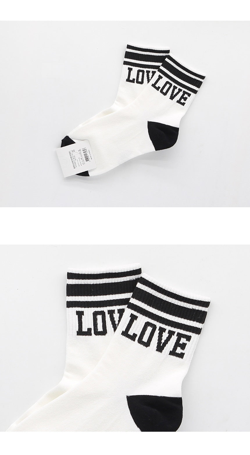 LOVE Stripe Ribbed Crew Socks (3 Pairs)